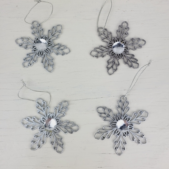 Vintage GANZ Snowflake Ornaments Crystal Expressions Set of 4 - Picture 9 of 11